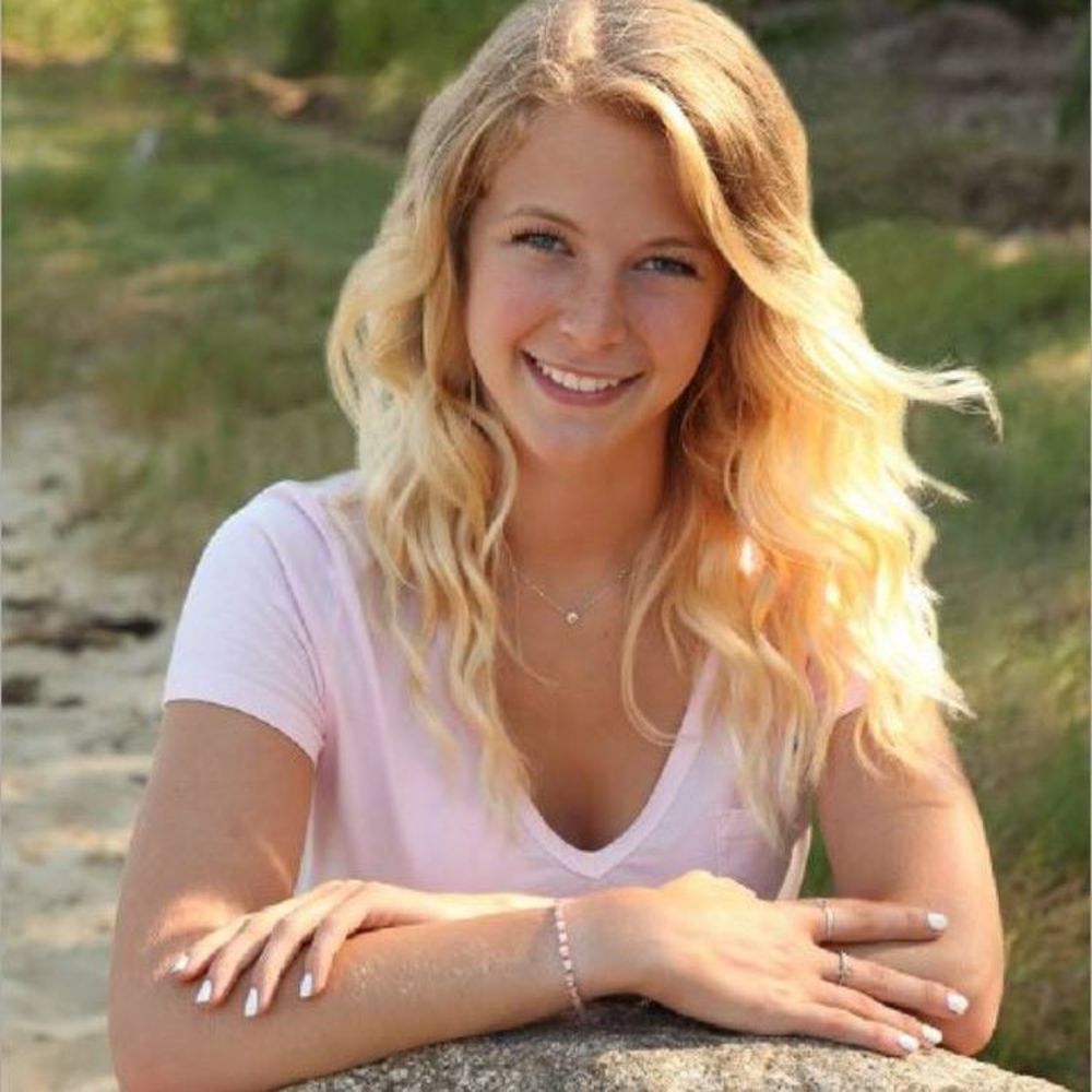 Meet your Posher, Madelyn